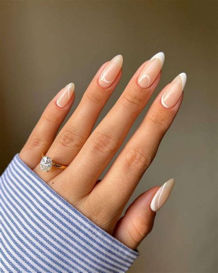Almond Shape Nail Designs: Stunning Ideas and Timeless Elegance