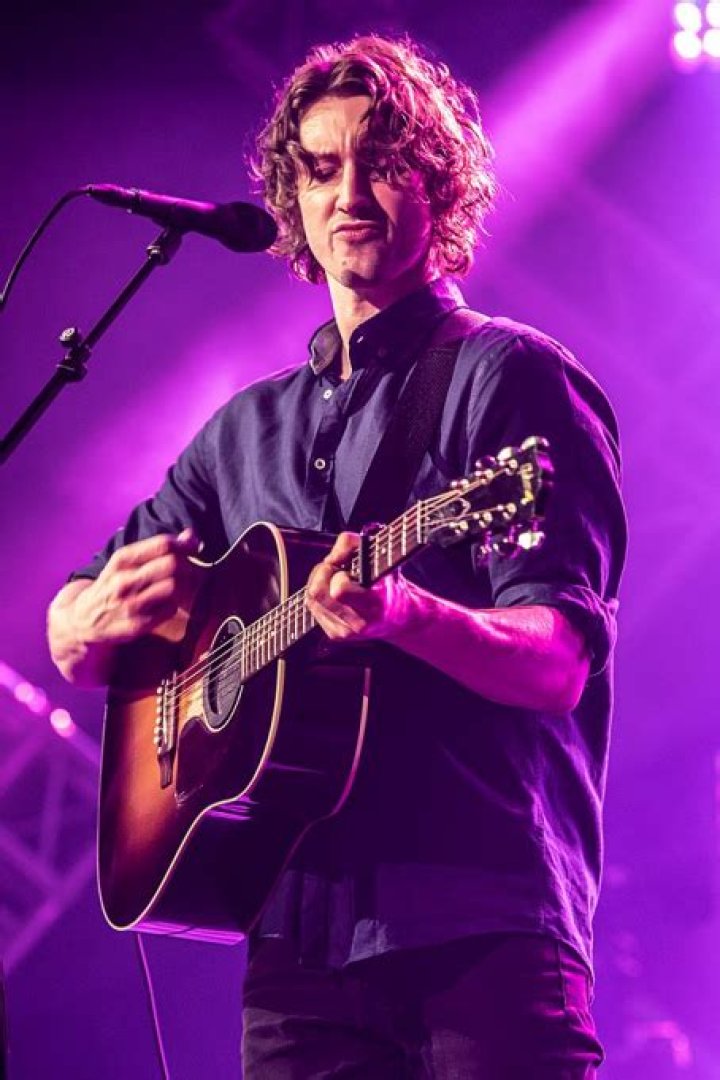 Dean Lewis Wiki: The Journey of a Rising Australian Music Star