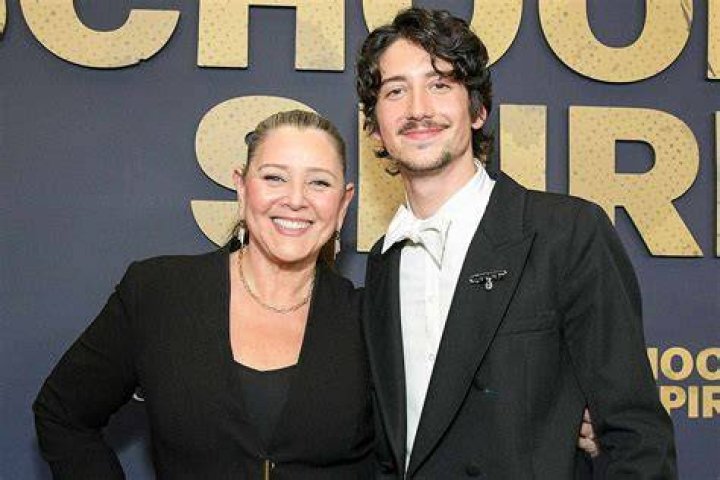 Exploring Camryn Manheim's Relationships: A Journey Through Love and Life