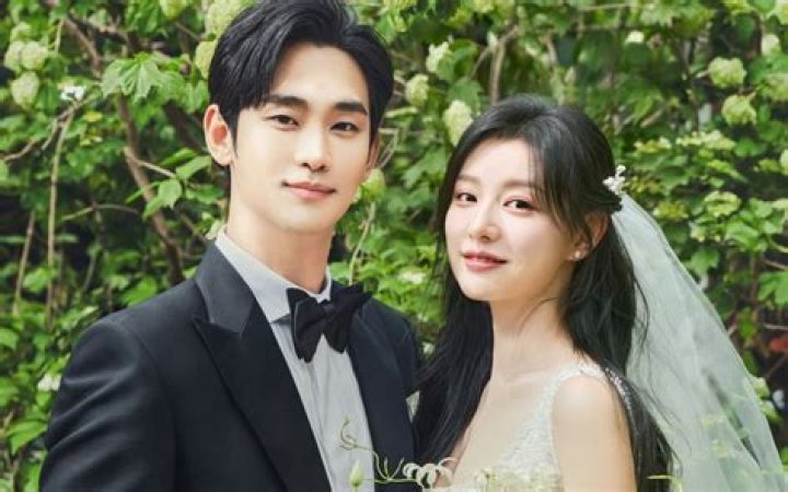 Exploring Kim Soo-hyun's Relationships: A Deep Dive into His Romantic Life