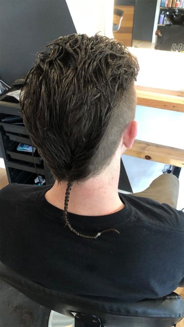 Exploring the Fascinating World of Rat Tail Hair