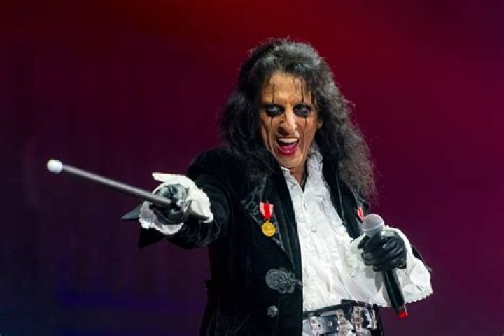 How Towering is Alice Cooper? Uncovering his Height