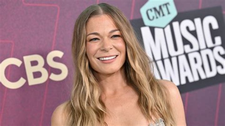 LeAnn Rimes Net Worth 2022: A Closer Look at the Country Music Star's Wealth