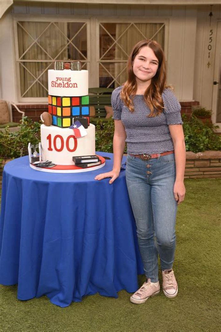 Lily Phillips: The Rising Star in the Entertainment Industry