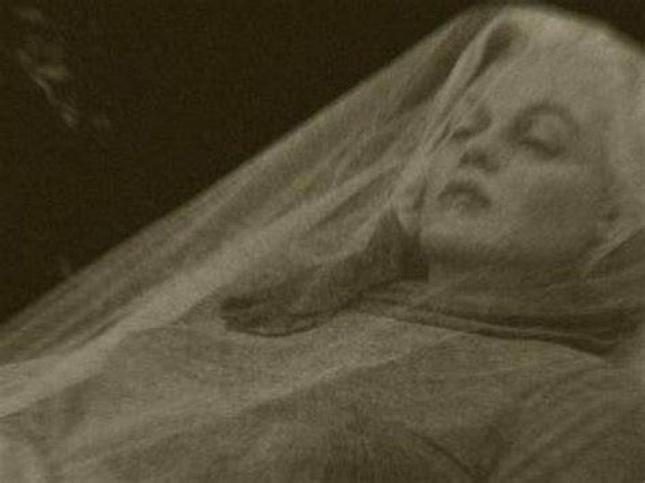 Marilyn Monroe Autopsy Images: Unveiling the Mysteries of a Hollywood Legend