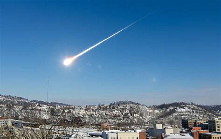Meteor Explodes Over Manhattan: A Historical Event on 07-16-2024