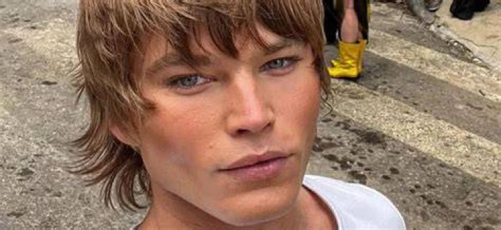 Model Ash Fanfix: Unveiling the Influencer Phenomenon