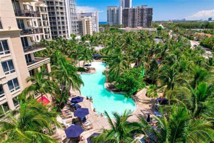 Palm Beach Marriott Singer Island Beach Resort: Your Ultimate Tropical Getaway