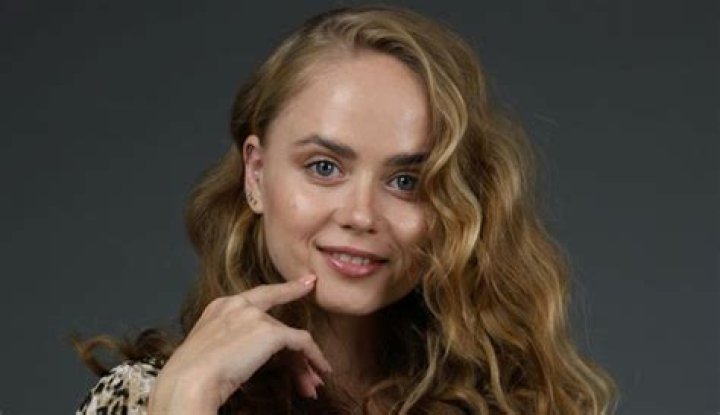 Uncover the Truth: Natalia Rudakova's Exact Height Revealed