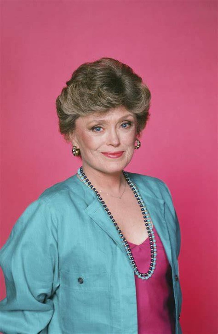 Uncovering the Height of Rue McClanahan: An Exclusive Measurement