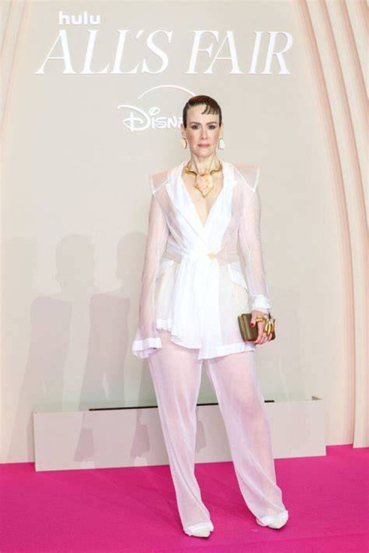 Unveiling Sarah Paulson Height: Everything You Need to Know