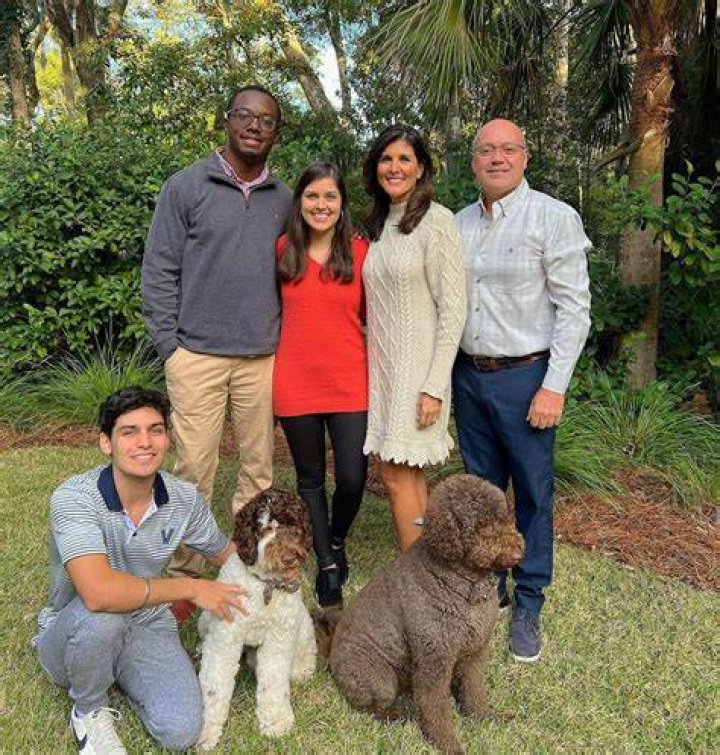 Unveiling the Truth: Tim Cook's Husband and Their Private Life